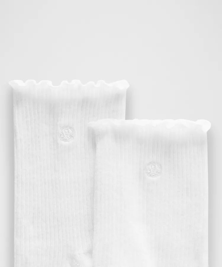 Unisex Lettuce Edge Quarter Socks