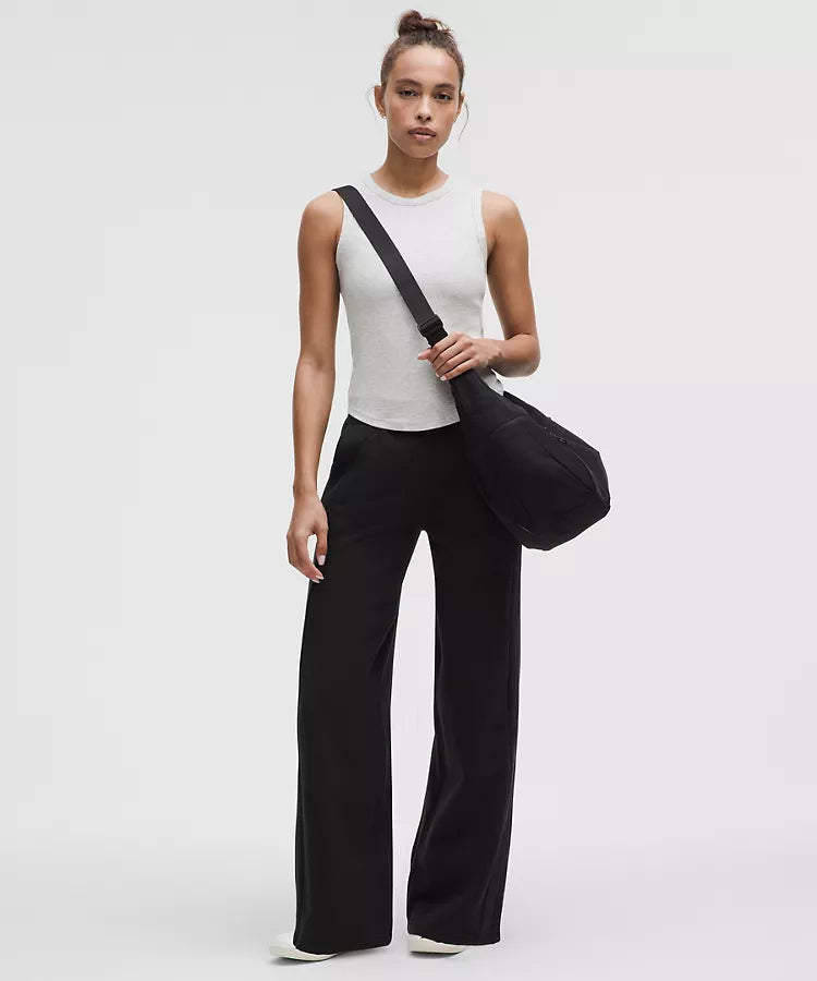 Scuba Mid-Rise Wide-Leg Pant Short