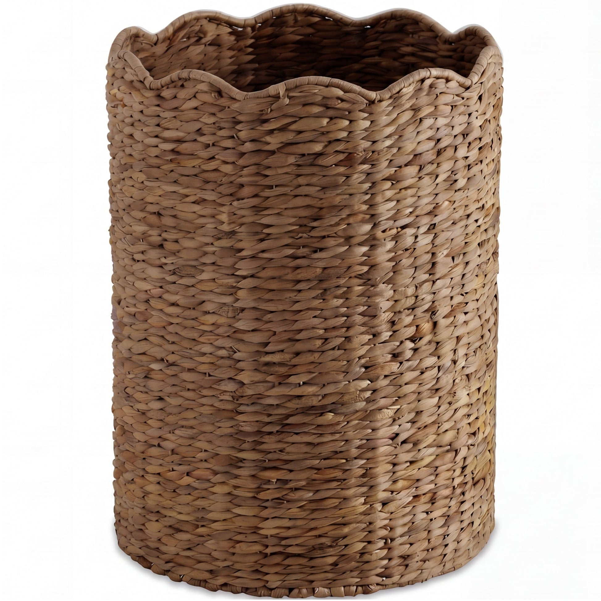 Scalloped Large Round Laundry Hamper, Handwoven Laundry Basket