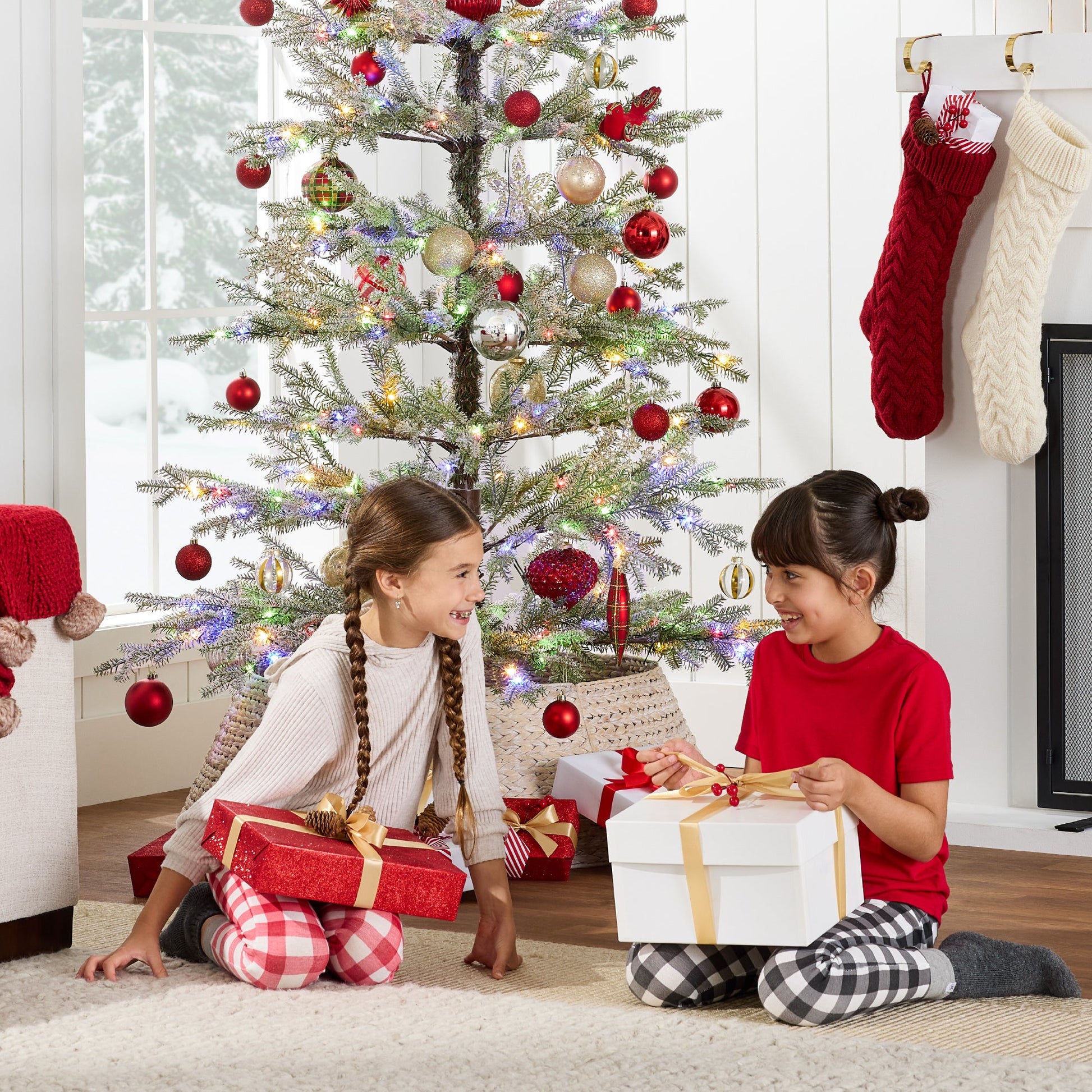 Green Pre-Lit Sparse Flocked Christmas Tree w/ 2-in-1 LEDs, Cordless Connection